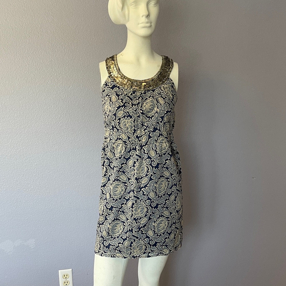 Elegant Black and Cream Patterned Mini Dress